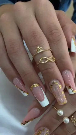 Nails designer