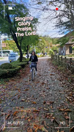 Singing Glory Praise