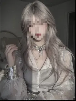 blur face