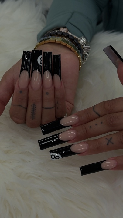 Día de las uñas🎱