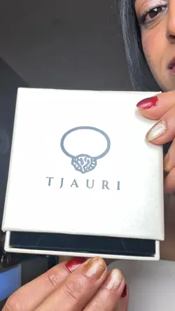 Jewelry unboxing 