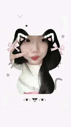 Khung con mèo cutii