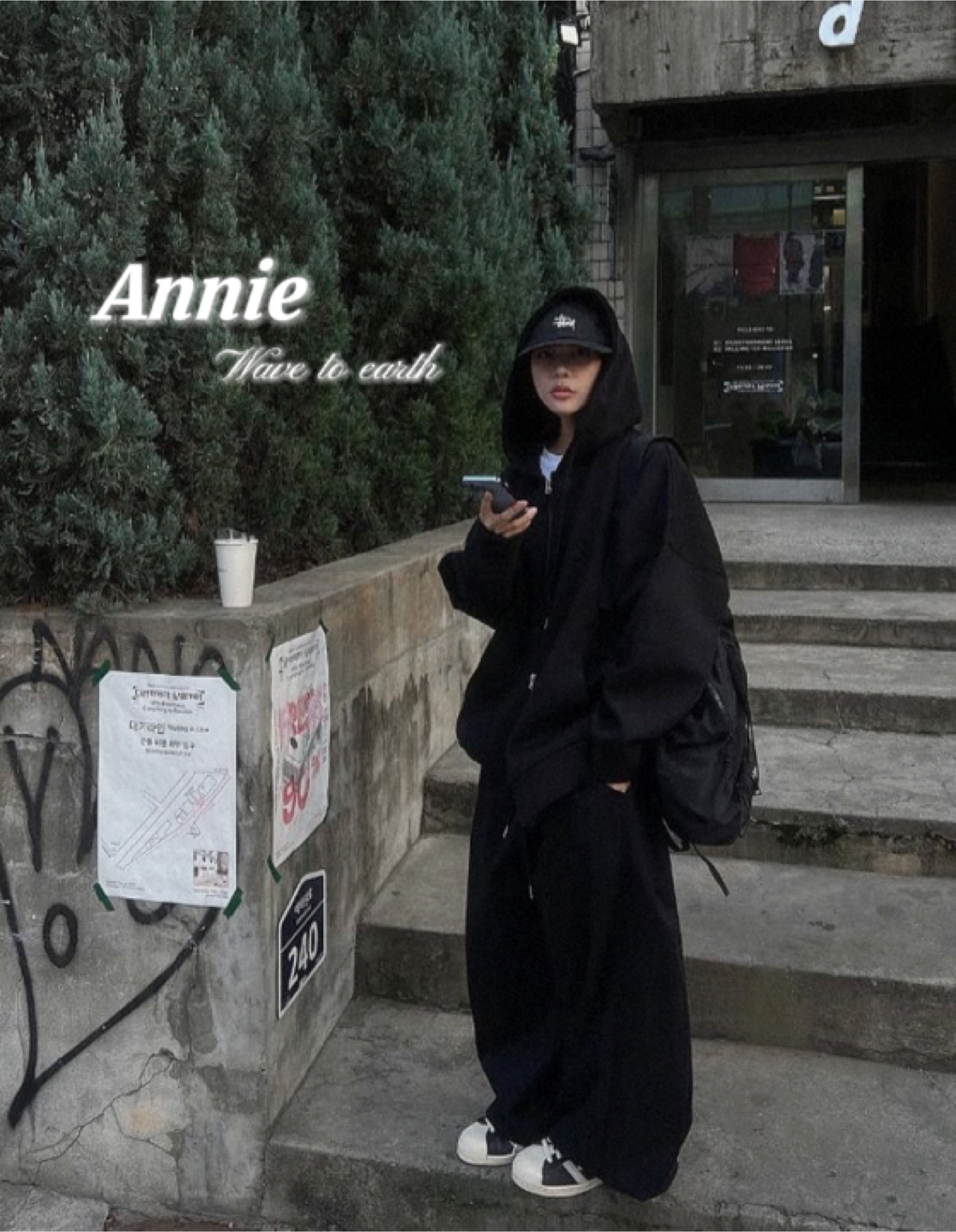 Annie wave to earth