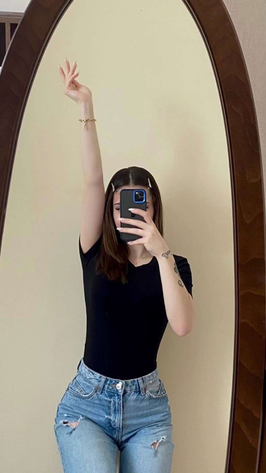 mirror selfie