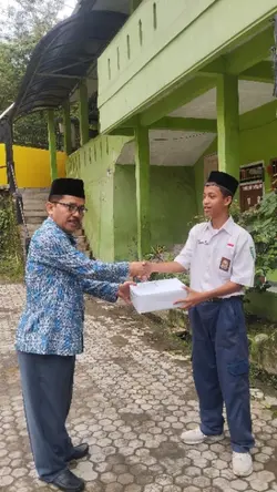 Berbagi Daging