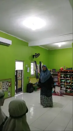 jika pasanganmu guru