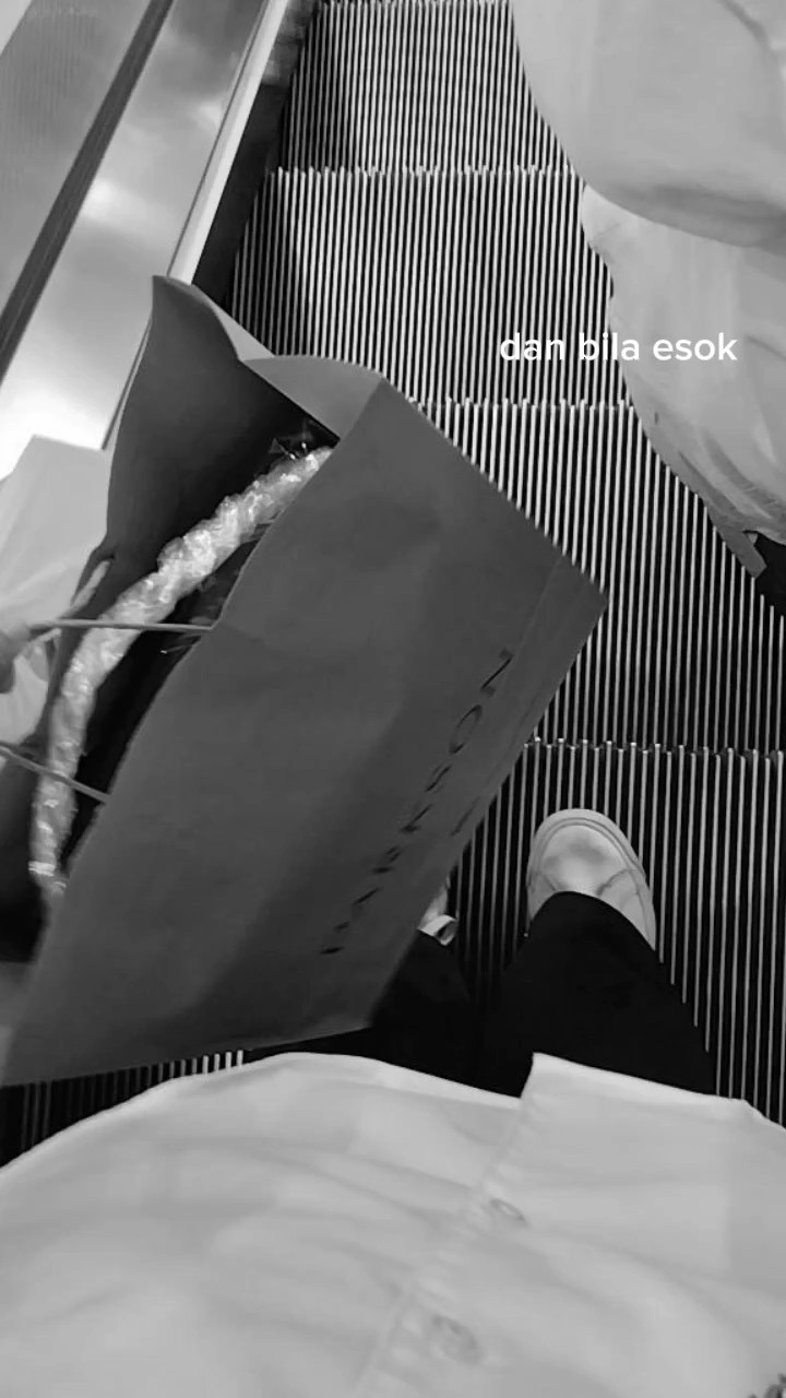 dan bila esok