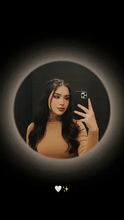 Frame mirror photo