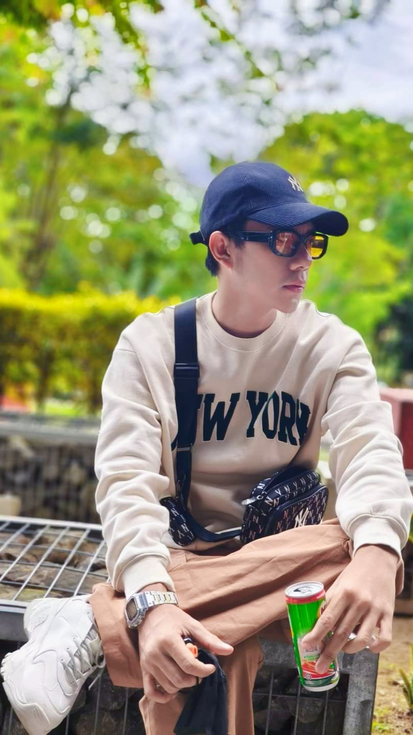 နွေဦးရွက်ကြွေ