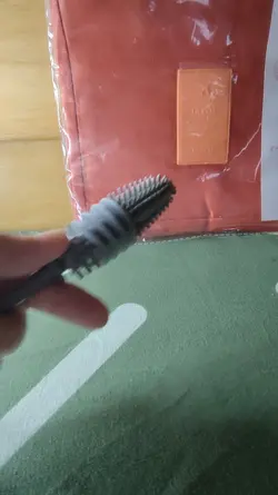 silicone brush 