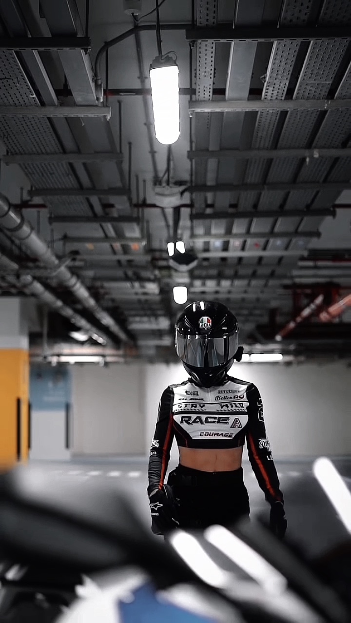 MOTO "🌪️💣