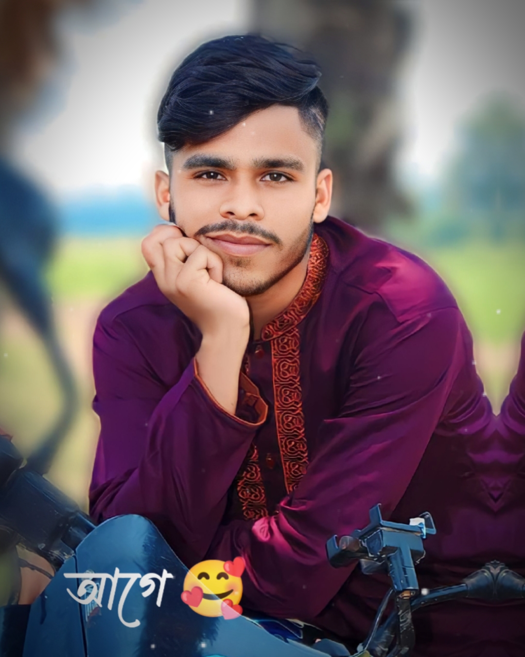 ভালোবাসা মনে হয়..