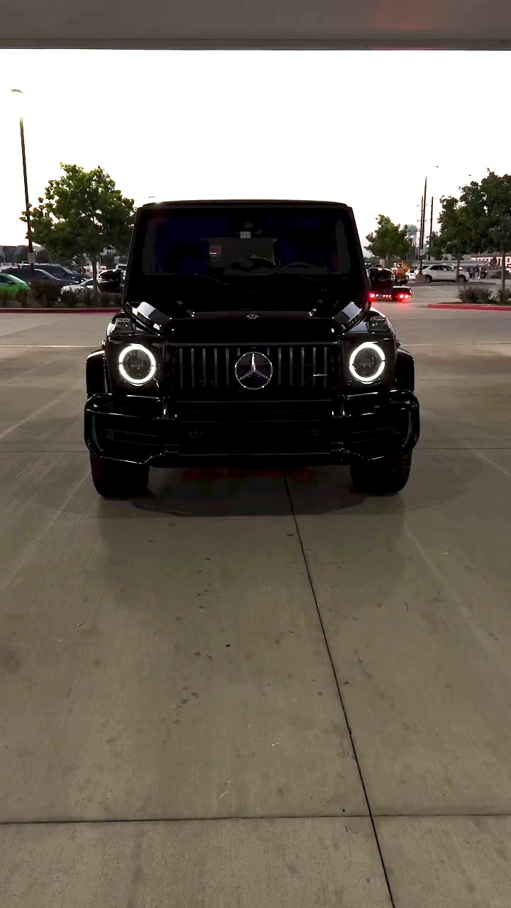 MERCEDES-Benz 🏁🥸