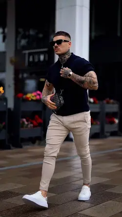 FASHION SHOW