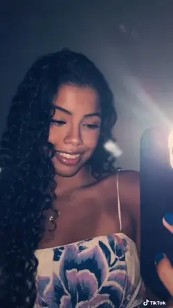 nas redes sociais…