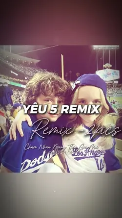 2 ẢNH GIẬT NHẸ