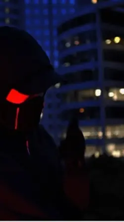 Virus - Danny Glover