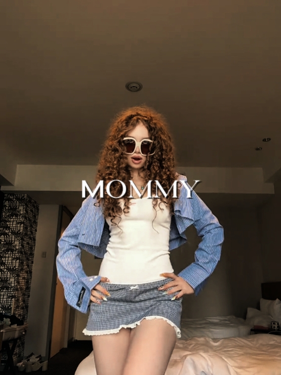 MOMMY 