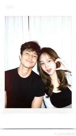 Polaroid AI pasangan