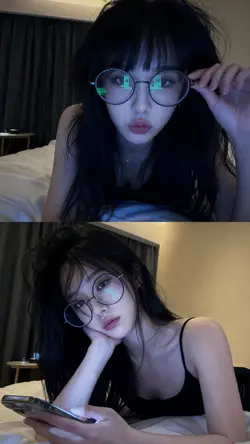 AI Webcam Girl