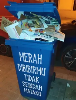 mata merah 