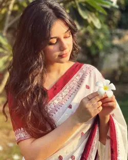 তুমি ভুলে যেওনাআমাকে