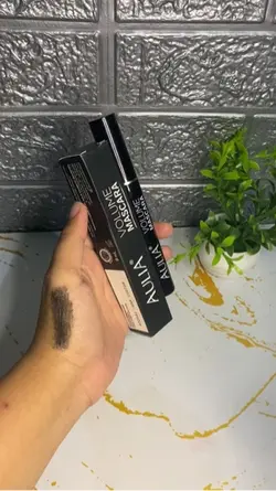 Mascara