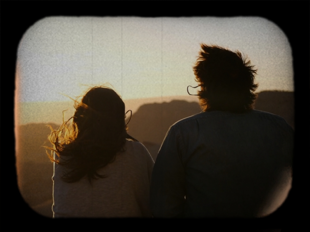 couple retro vibes