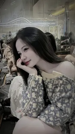 Suy nghĩ rất nhiều