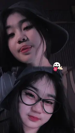 2 photos 