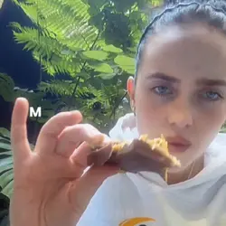 SHE’S SO CUTE😭😭❤️