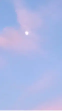 Guck mal rechst oben