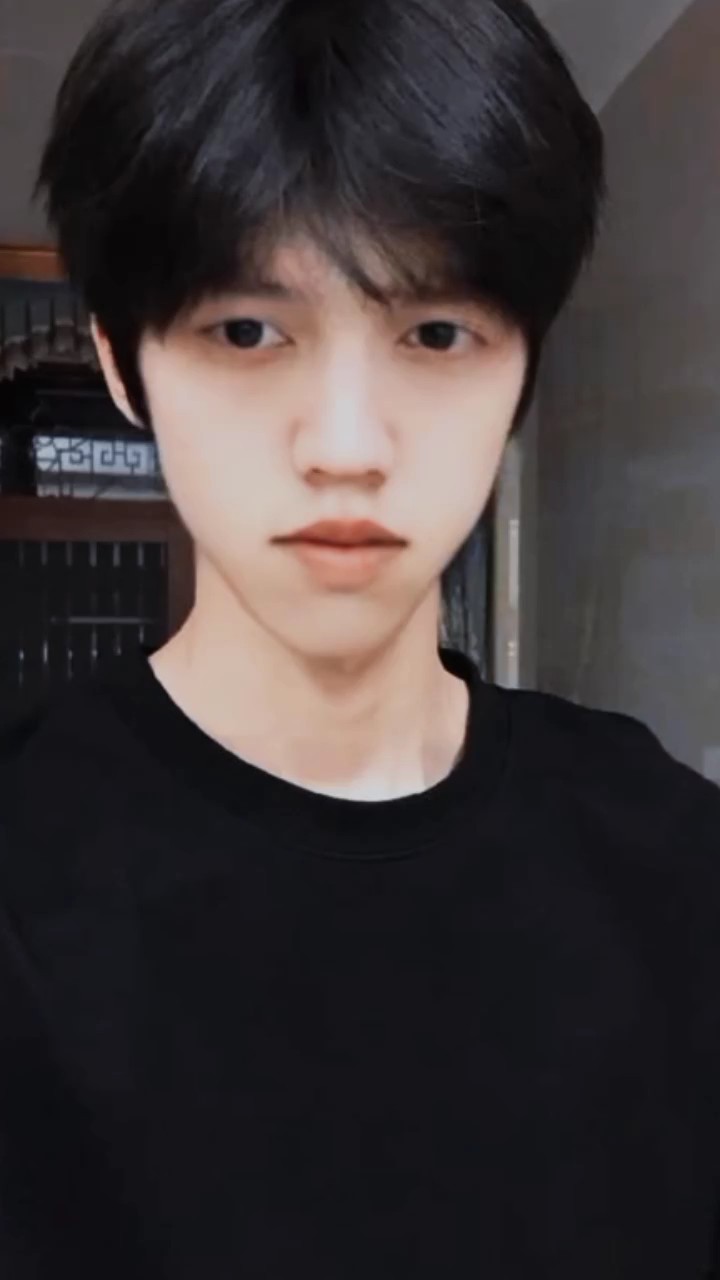 အသံတော့မကောင်းဝူး