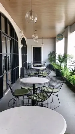aku lagi kerja