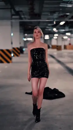 SUPER MODEL👱🏻‍♀️