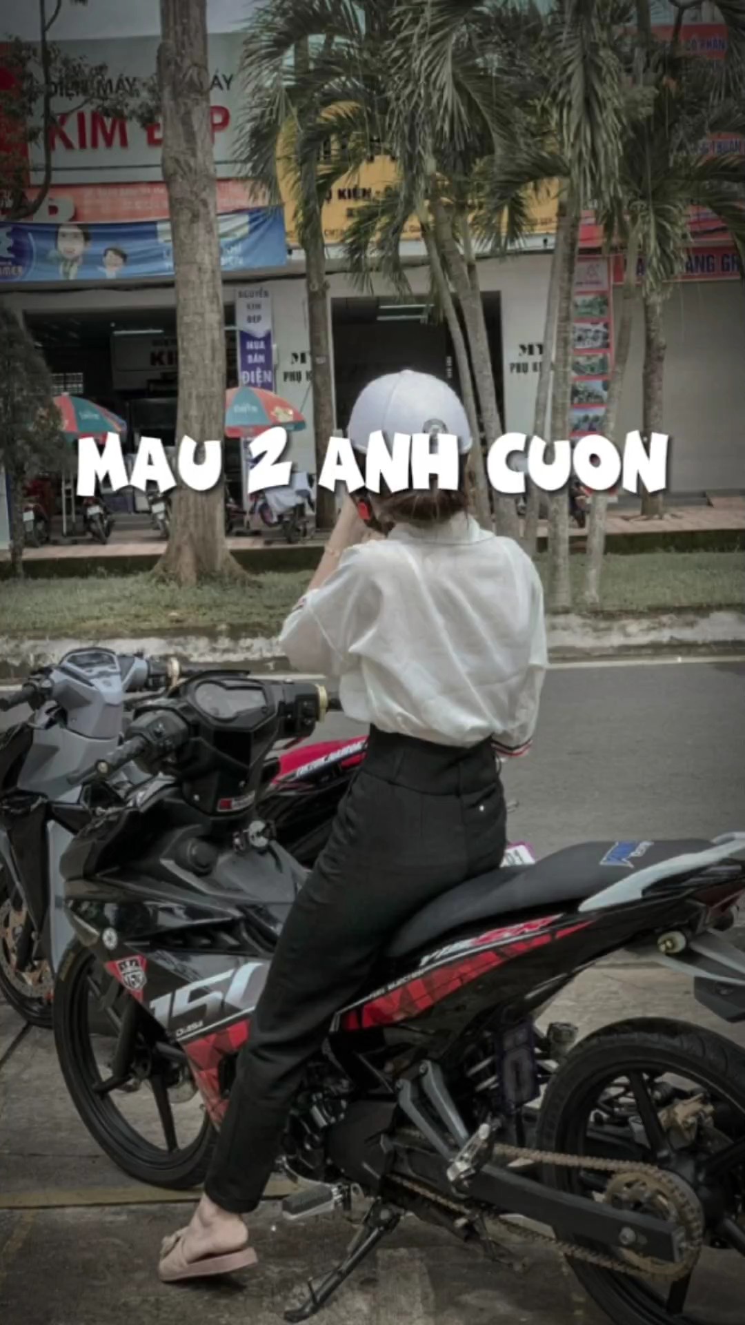 mẫu 2 ảnh cuốn