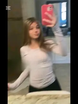 Molly before the hat