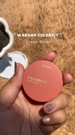 Cream blush on