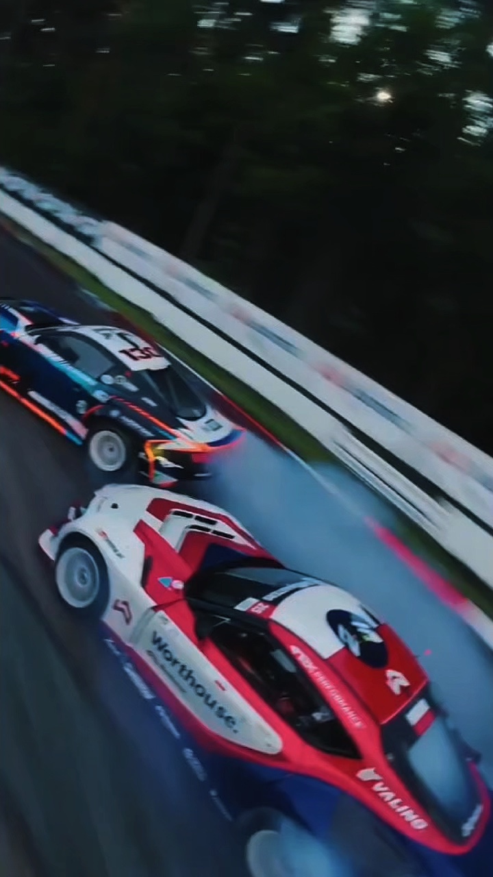 Racing car
