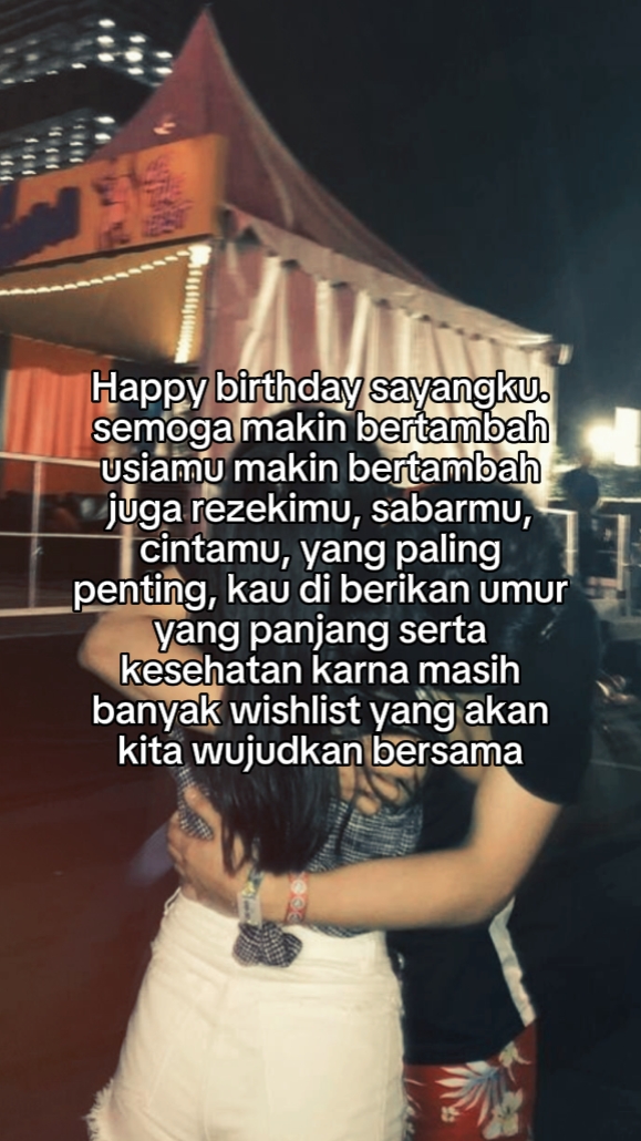 Feliz aniversário sayang