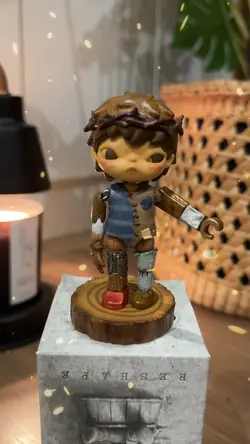 Unbox secret art toy