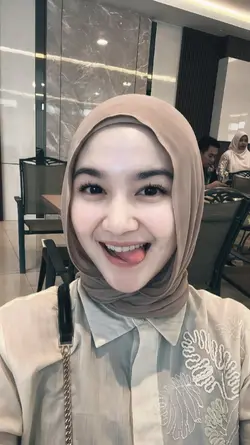 Cantik Manis 