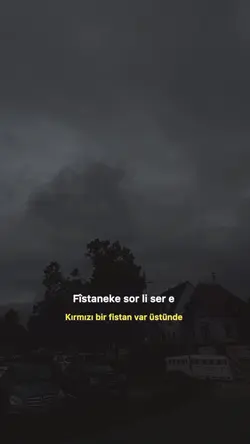 Fîstanek sor li sere