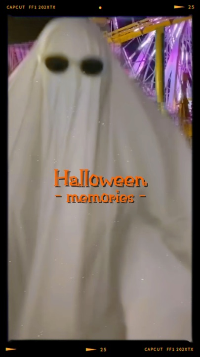 SpookyHalloweenVibes