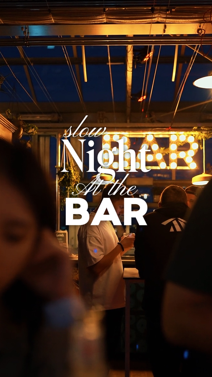 Soirée lente au bar