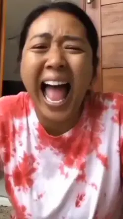 Ketawa ngakak