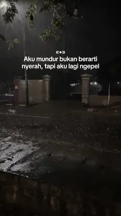 Lagi ngepel..