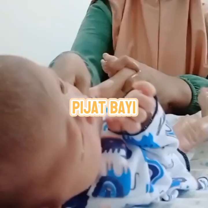 Momen Pijat Bayi