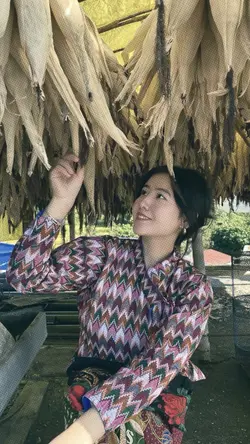 ए! दिल बस्यो मायालु गाजलु आँखैमा