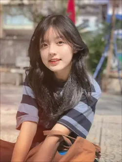 មនុស្សស្រីដំបូង